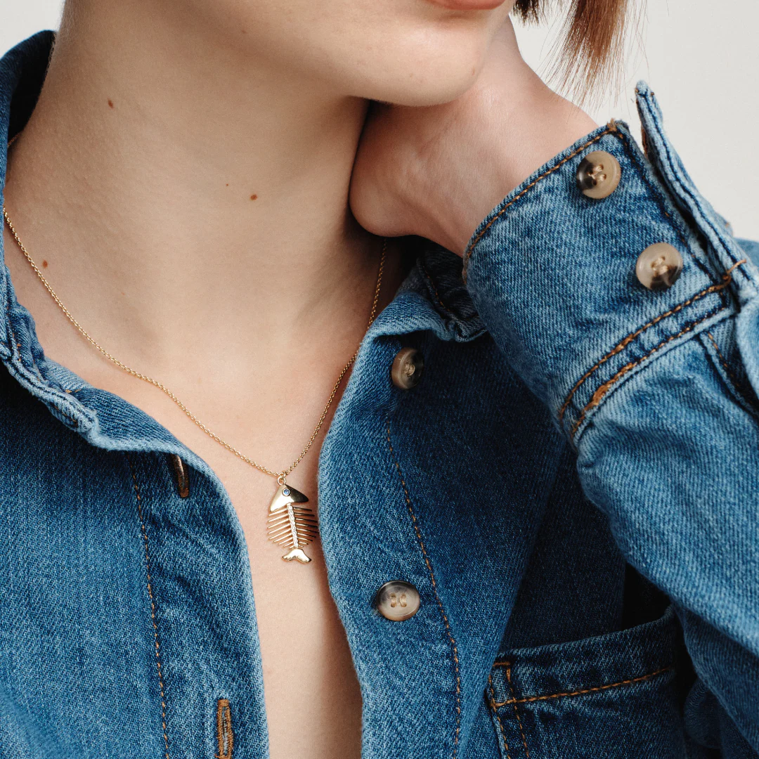 Pesce Fish Necklace - Gold - Image 3