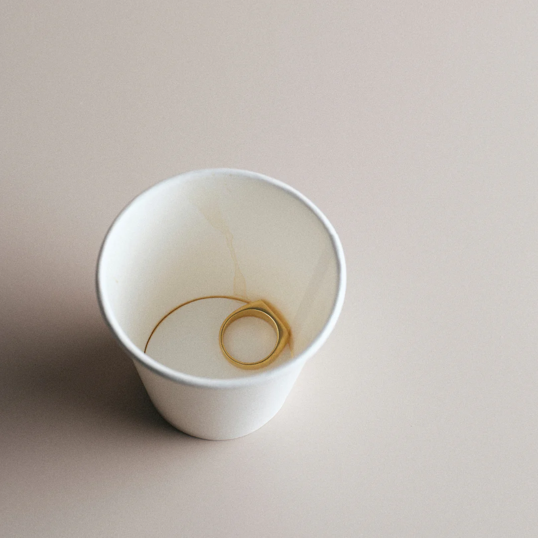 Alix Signet Ring - Image 7
